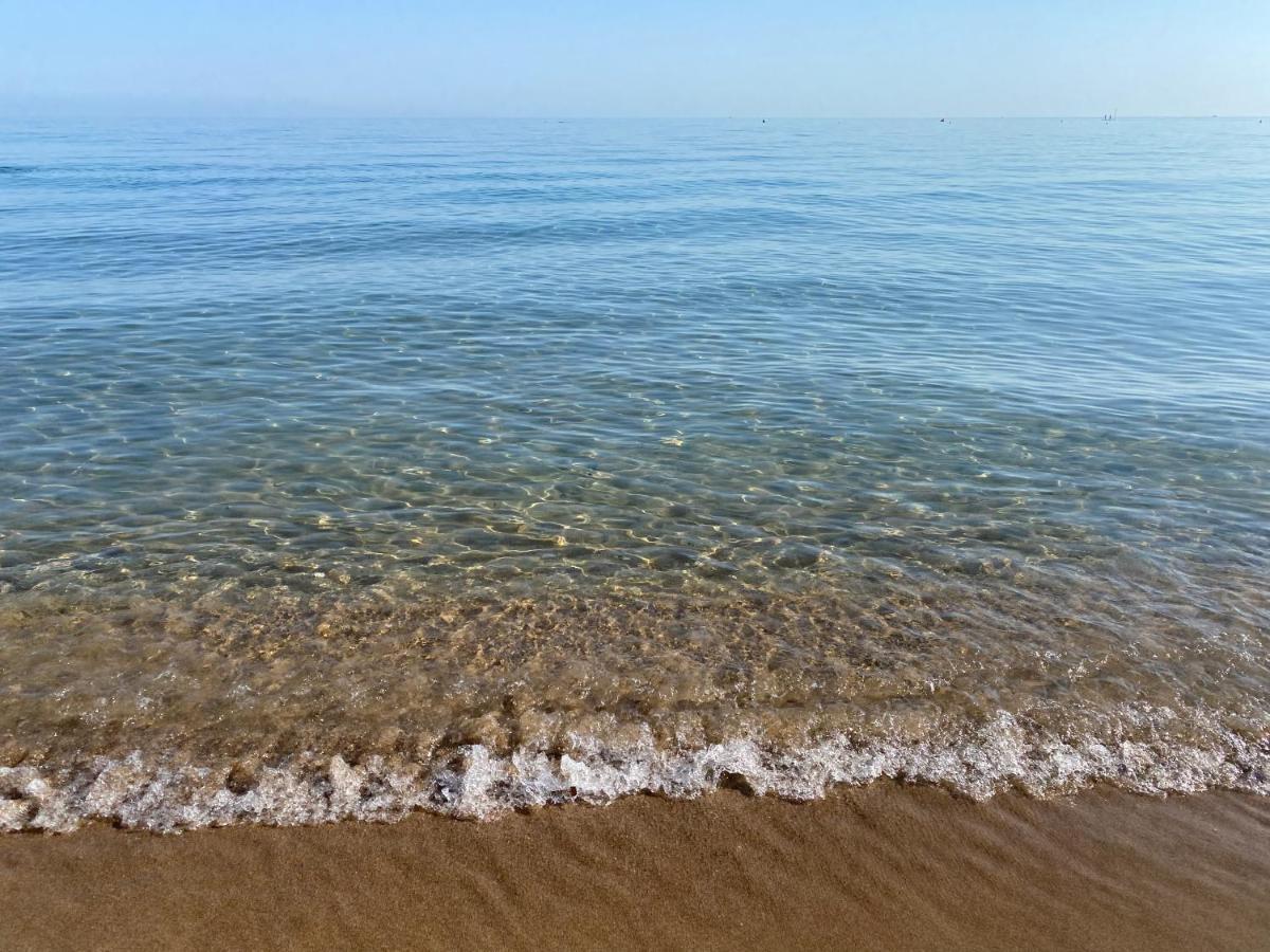 Primera Linea De Playa Julio Y Agosto Min 7 Dias De Lunes A Lunes Дения Экстерьер фото